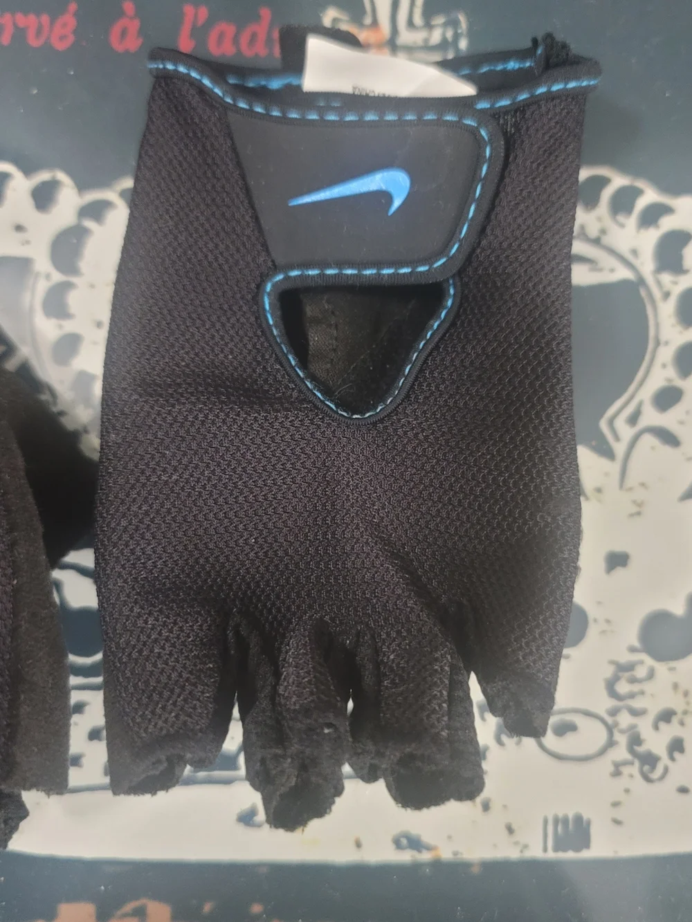 Nike Black and Blue Fingerless Workout Gloves For Lifting Gloves